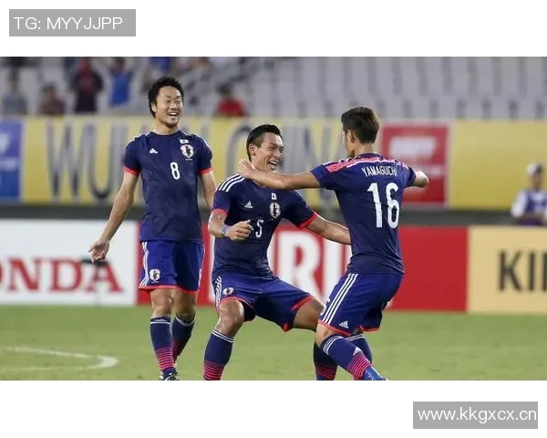 杭州足球队在最新状态排行榜中荣登第七名展现强劲实力与潜力 杭州足球队在最新状态排行榜中荣登第七名展现强劲实力与潜力