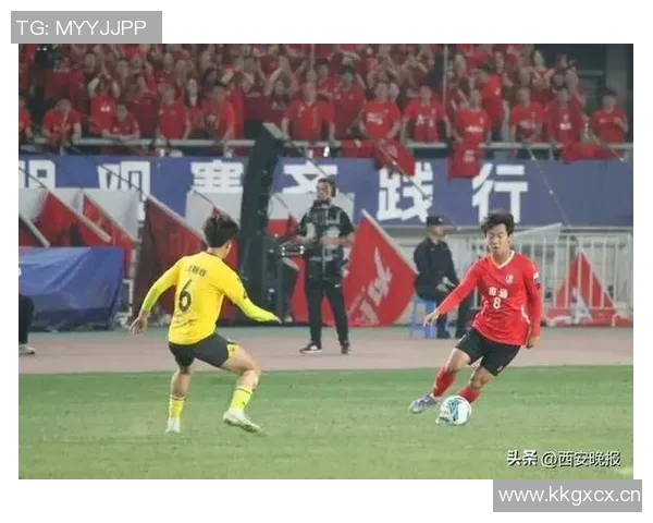 世界杯激战正酣强队角逐小组赛精彩纷呈各国球迷热情高涨期待冠军诞生 世界杯激战正酣强队角逐小组赛精彩纷呈各国球迷热情高涨期待冠军诞生